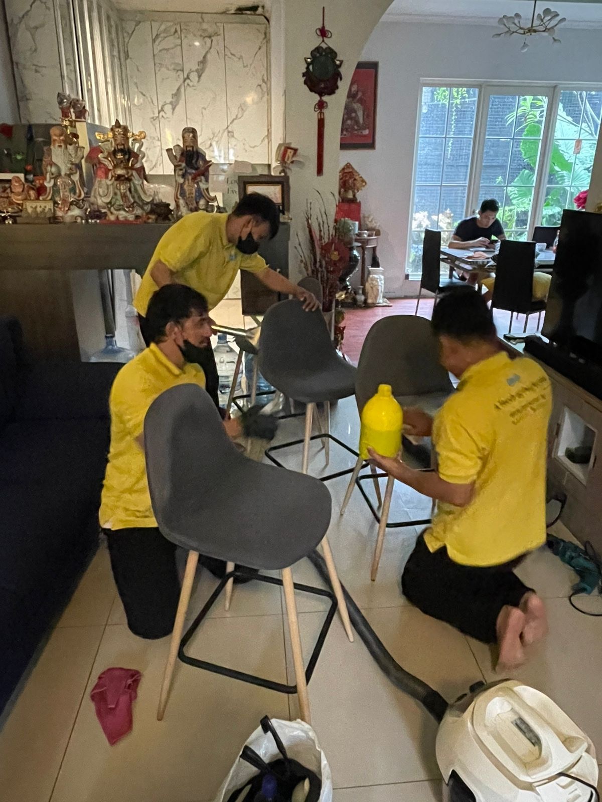 Wet cleaning